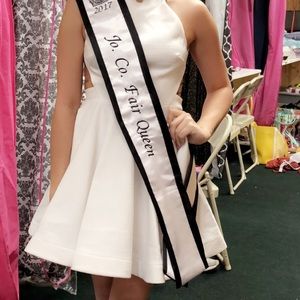White cocktail dres